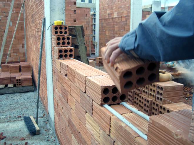 Новые технологии кладки "теплой керамики"